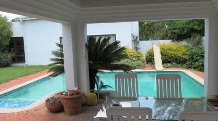 Bettie's Luxury Lodge