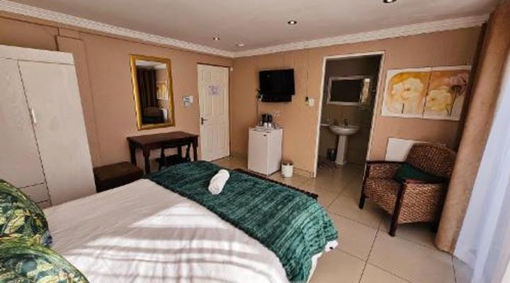 Bettie's Luxury Lodge