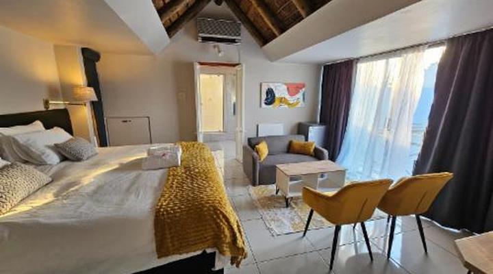 Bettie's Luxury Lodge