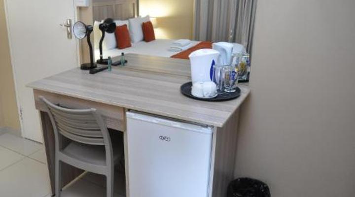 Bridgeville Guest House Pty (Ltd)