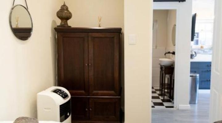 Mitre's Edge Wine Estate