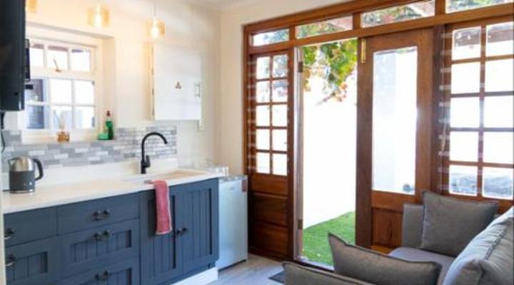 Mitre's Edge Wine Estate