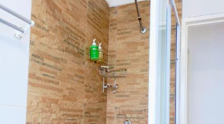 Queensburgh Bed and Breakfast or self catering