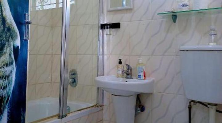 Queensburgh Bed and Breakfast or self catering