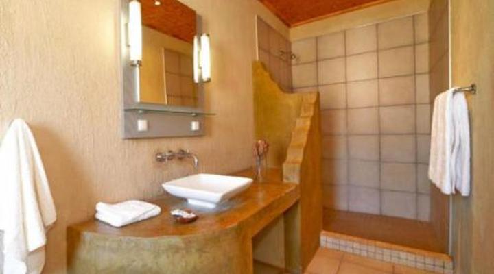 Solitaire Mountain Lodge