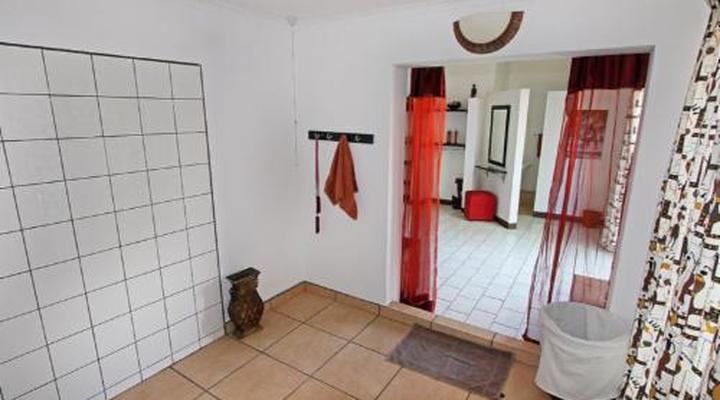 Normann Safari Bush Lodge