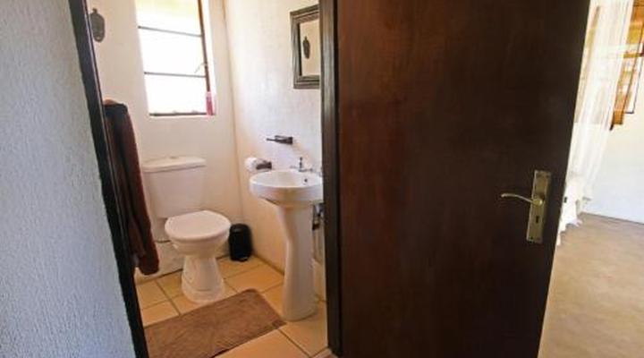 Normann Safari Bush Lodge