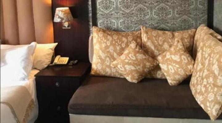 Le Chef BnB and Caterers