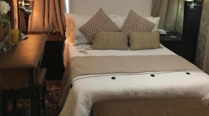 Le Chef BnB and Caterers