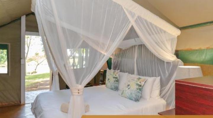 Crocodile Bridge Safari Lodge