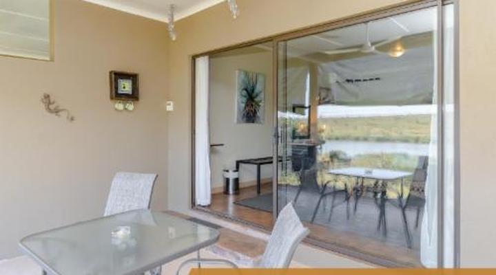 Crocodile Bridge Safari Lodge