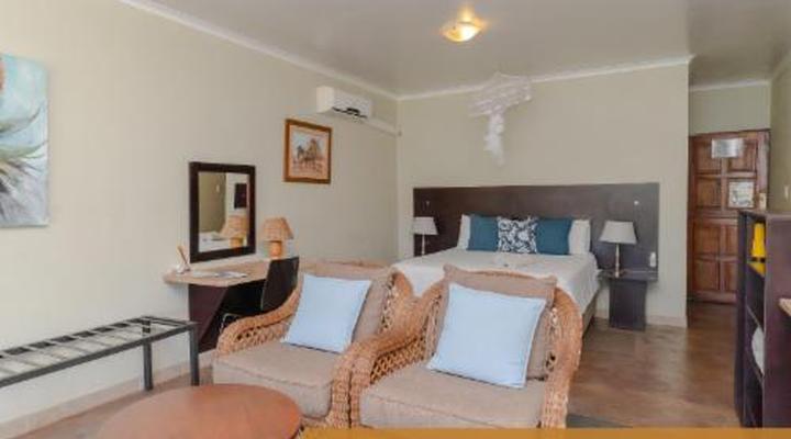 Crocodile Bridge Safari Lodge