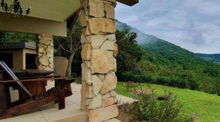 Wide Horizons Mountain Retreat