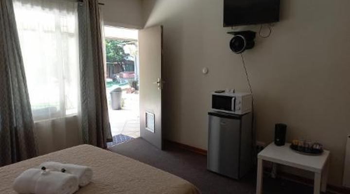 Black Swan Guest House