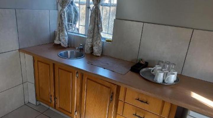 Black Swan Guest House