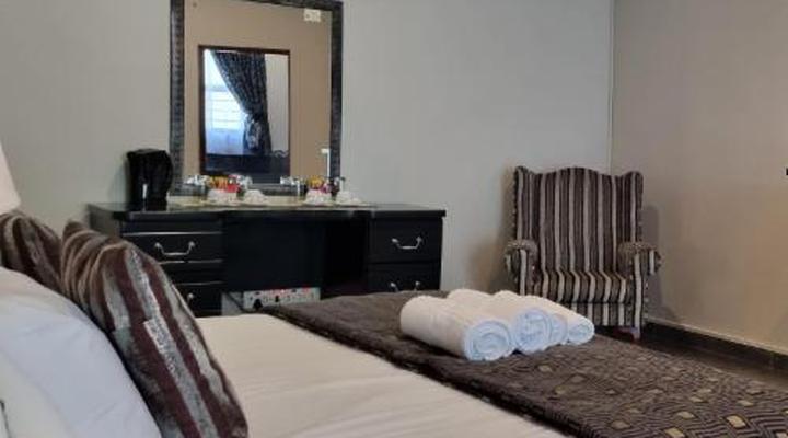 Summerset Place Country House