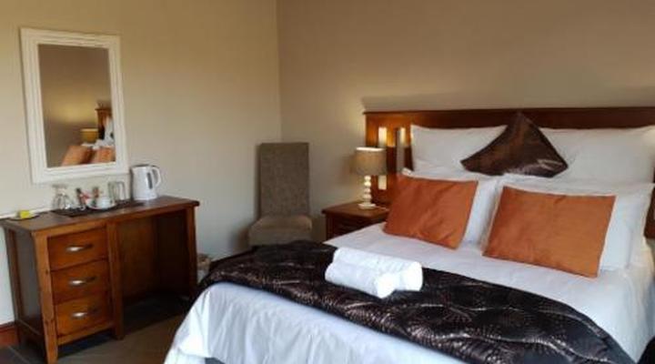 Summerset Place Country House