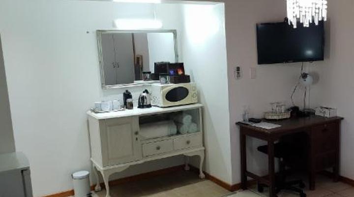 At The Nest B&B Lodge