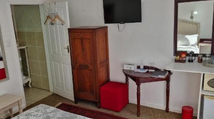 At The Nest B&B Lodge