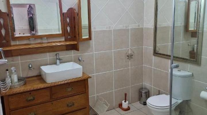 At The Nest B&B Lodge