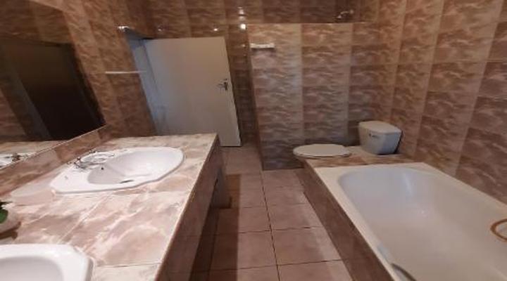 Florentia Guest House