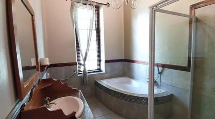 Kralinbergh Guest House