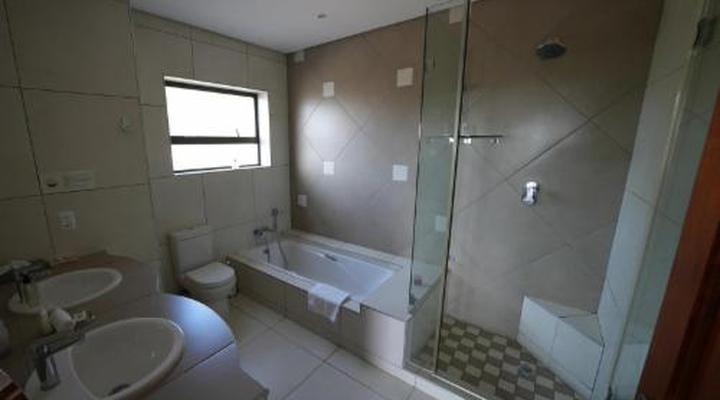 Over The Moon Guesthouse