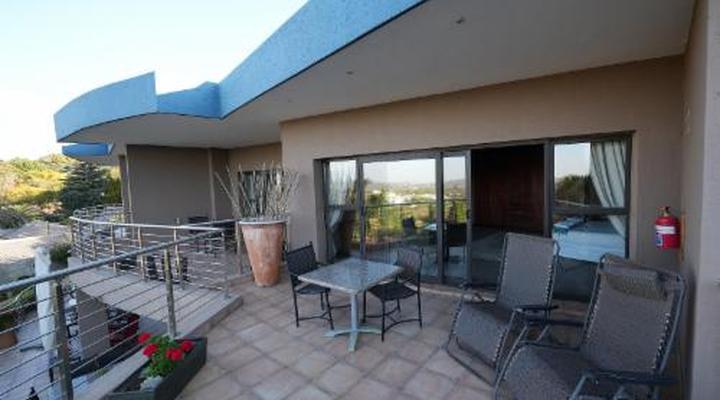 Over The Moon Guesthouse