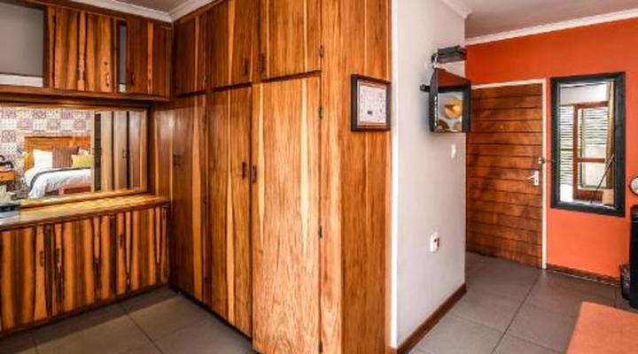 Yalla Yalla Boutique Hotel