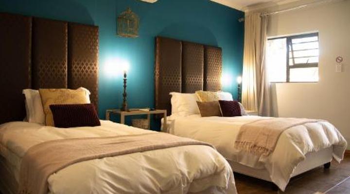 The Hedge Guesthouse