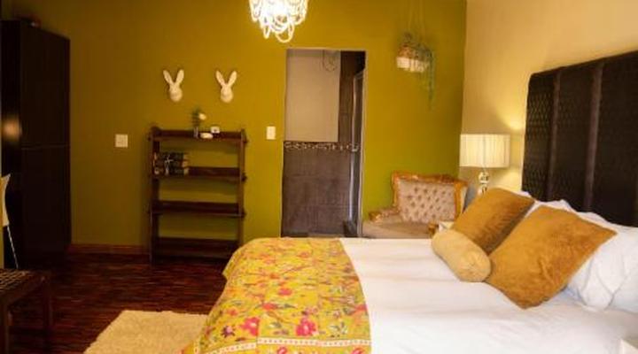 The Hedge Guesthouse