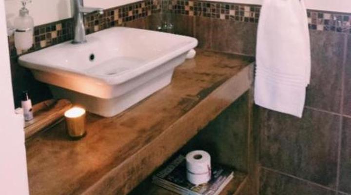 The Hedge Guesthouse