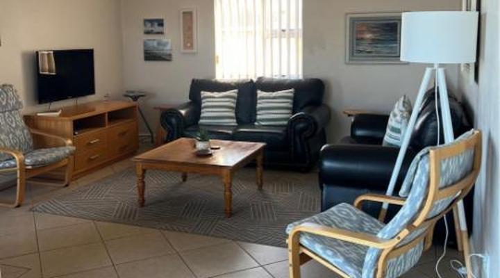 MAKISAKI BEACHFRONT ACCOMODATION