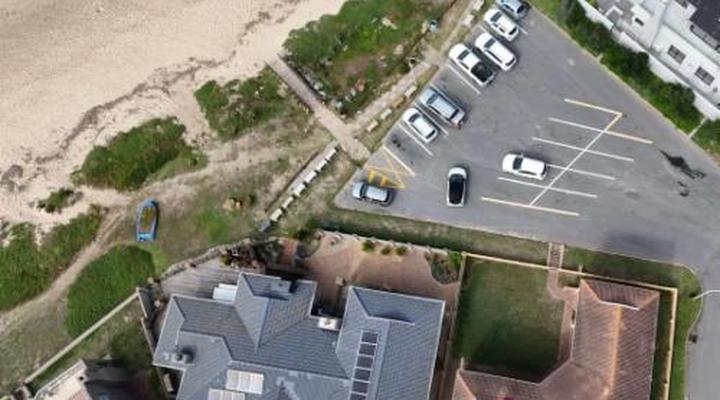 MAKISAKI BEACHFRONT ACCOMODATION