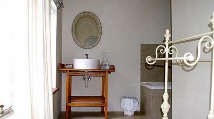 Farhills Guest House