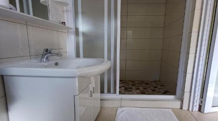 Capbon Guesthouse cc