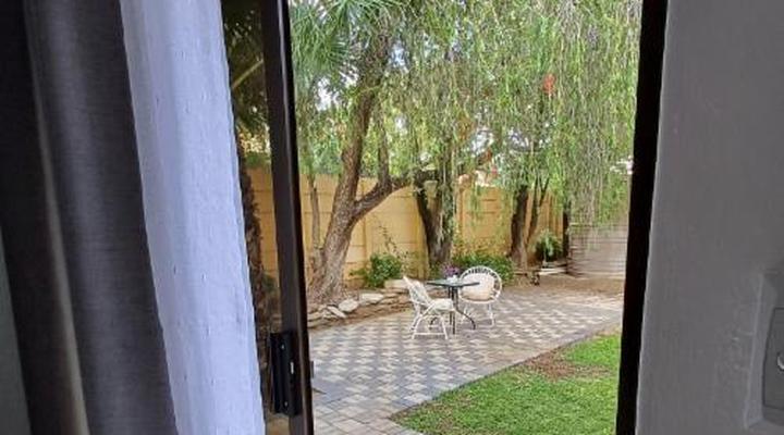 Capbon Guesthouse cc