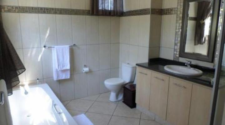 The Links Guest House