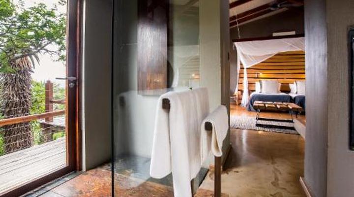 Rhino Ridge Safari Lodge