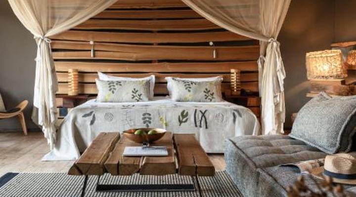 Rhino Ridge Safari Lodge