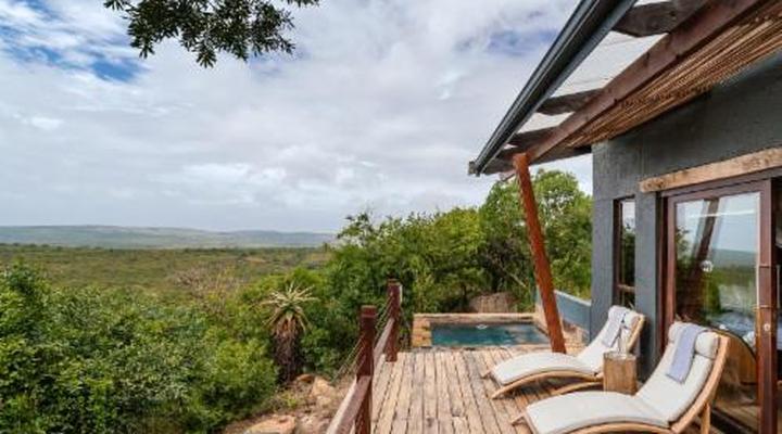 Rhino Ridge Safari Lodge