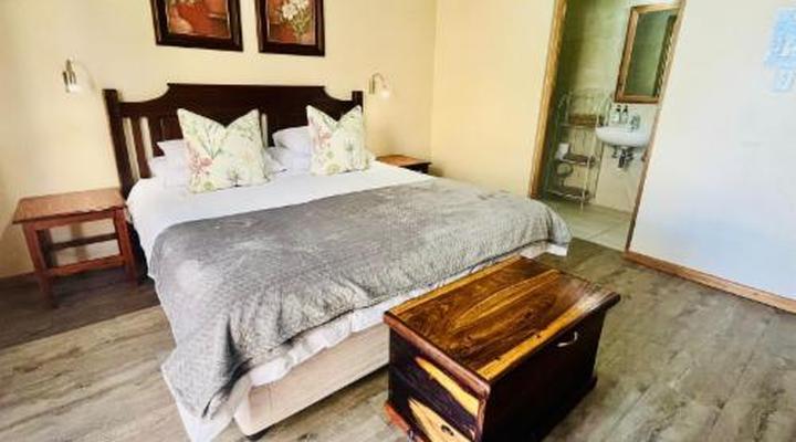 17 on Bird Guest House