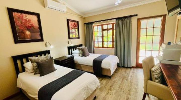 17 on Bird Guest House