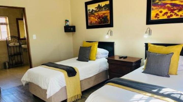 17 on Bird Guest House