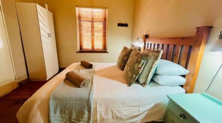 17 on Bird Guest House