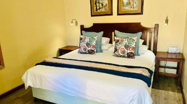 17 on Bird Guest House