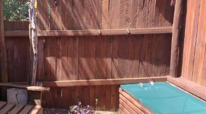 Woodlands Cottages & Camping