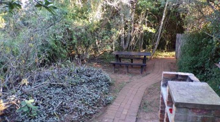 Woodlands Cottages & Camping