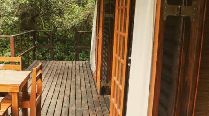 Woodlands Cottages & Camping