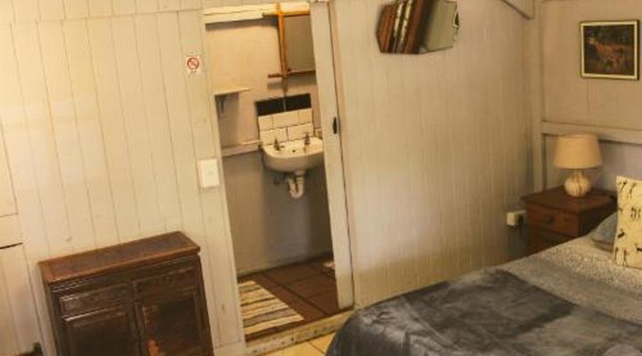 Woodlands Cottages & Camping